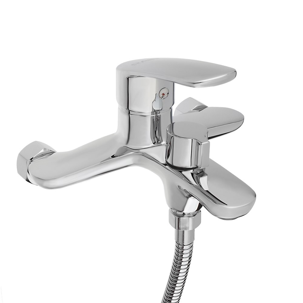 RAIN Смеситель для ванны Фианит, короткий излив, душ. набор, картридж 35мм, латунь, хром, арт.№ 561-027