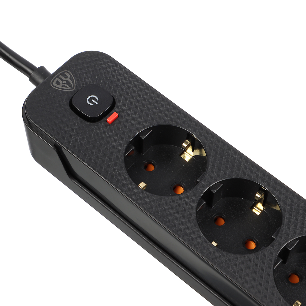 Удлинитель 5 гнезд 3м, BY, с зазем. с защитой от перегрузки с выкл. черный карбон сеч провода 1мм, арт.№ 907-320