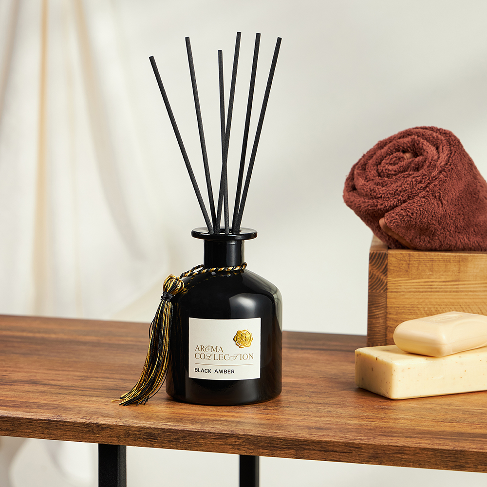 BY Аромадиффузор в декоративном флаконе, 230 мл, аромат (BLACK AMBER), арт.№ 412-145