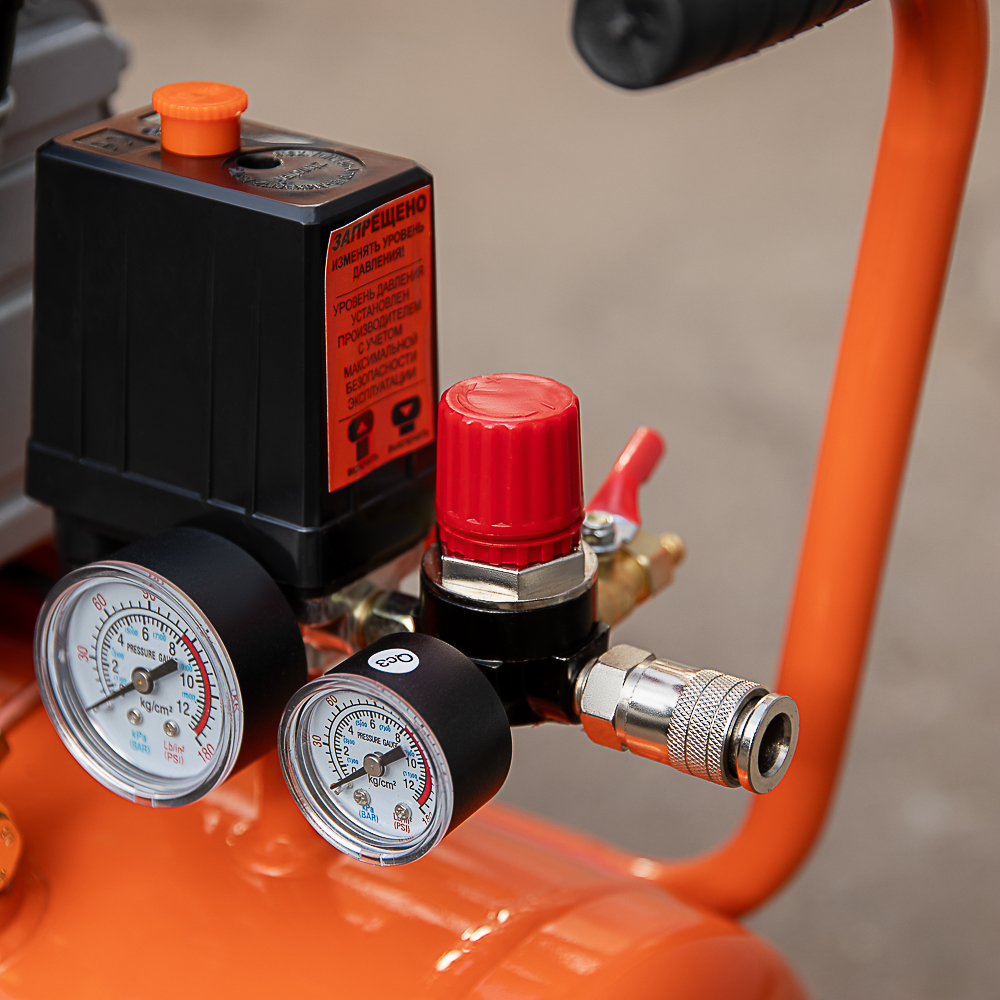 ЕРМАК Компрессор воздушный 150-24-1,2, 1 поршень, мощность 1200Вт, 24л, 150л/мин, арт.№ 690-025