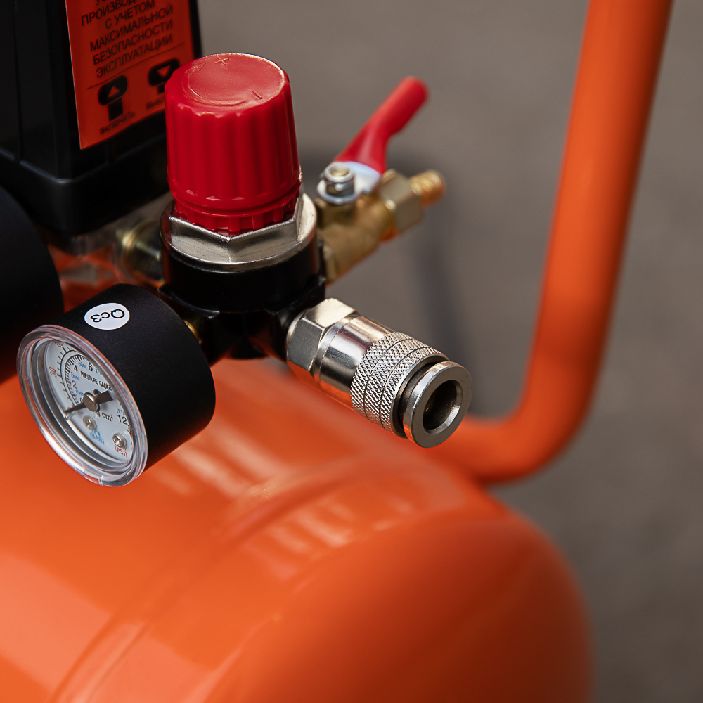 ЕРМАК Компрессор воздушный 150-24-1,2, 1 поршень, мощность 1200Вт, 24л, 150л/мин, арт.№ 690-025