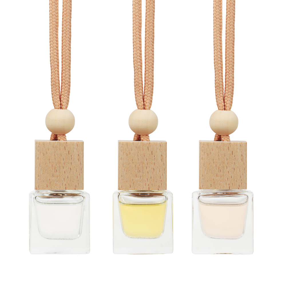 Ароматизатор подвесной тм BY Русские Супергерои, 5 мл, новая машина, табак, сандал, арт.№ 794-702