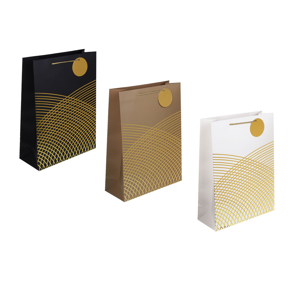 Пакет тм Fntastic подарочный, с шильдиком, 40x30x12см, тиснение, бумага, арт.15, 3 дизайна, арт.№ 507-425