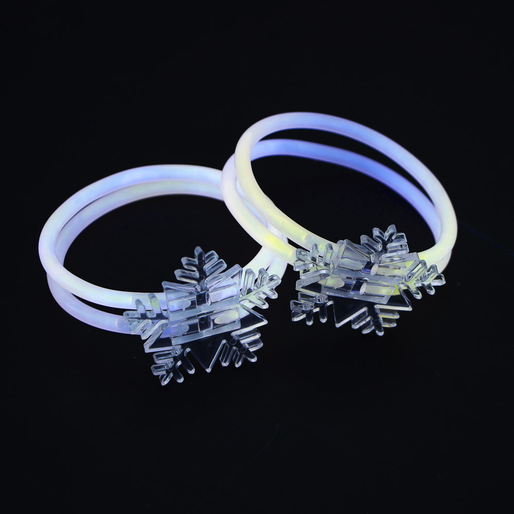 СНОУ БУМ Набор неоновых браслетов со снежинками 2 шт, 4 палочки по 20 см, пластик, арт.№ 393-360