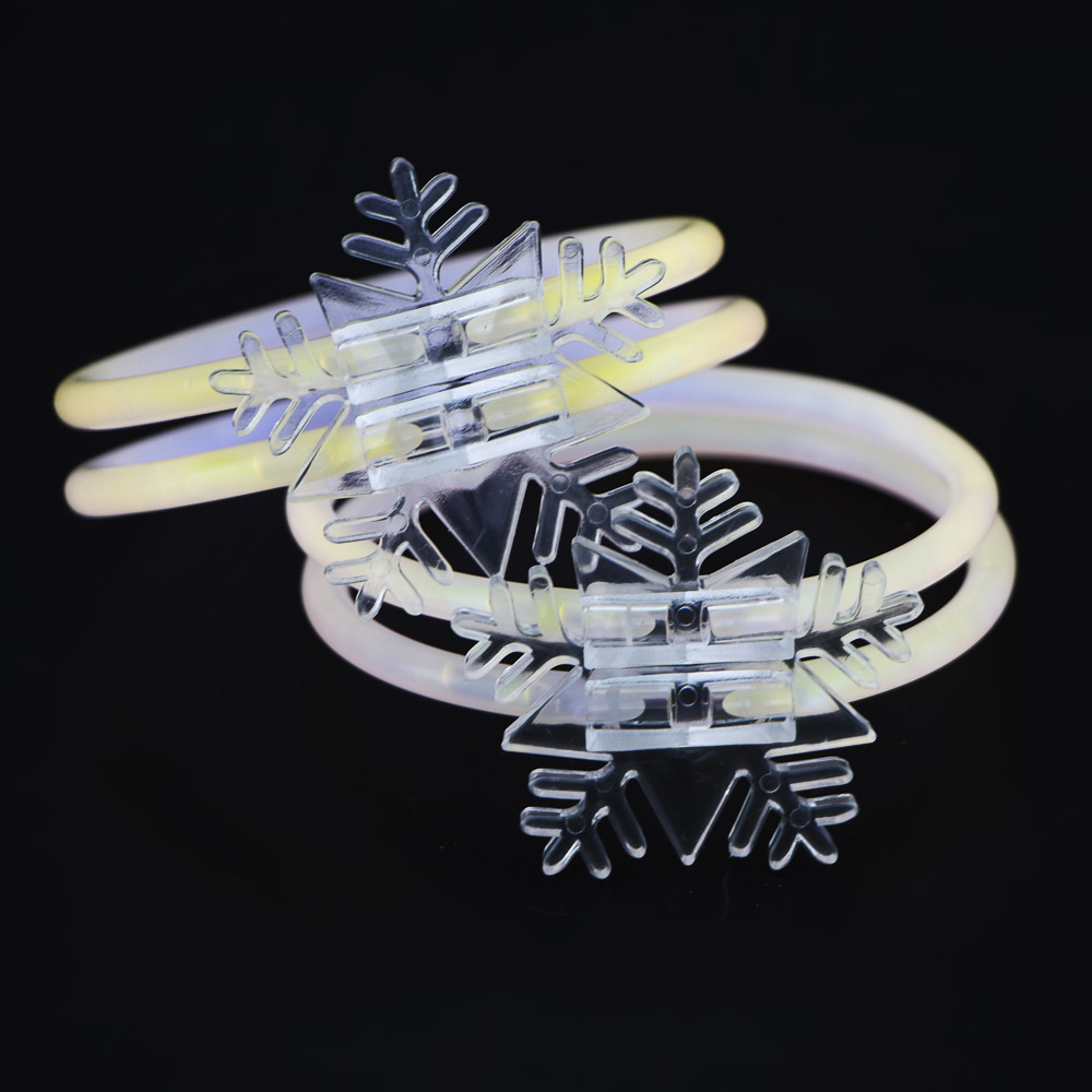 СНОУ БУМ Набор неоновых браслетов со снежинками 2 шт, 4 палочки по 20 см, пластик, арт.№ 393-360