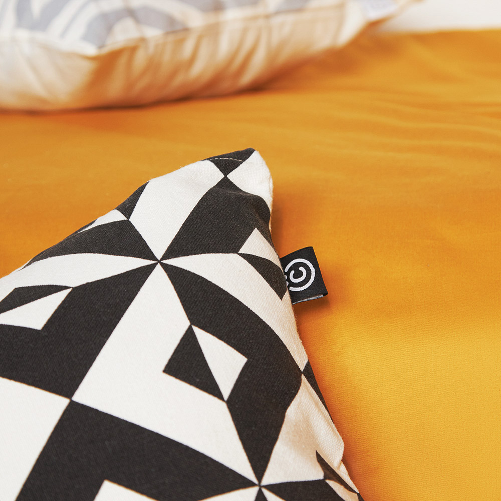 ВСЁГАЗИН Чехол для подушки 50х50см, хлопок, черно-белый, арт.№ 497-048