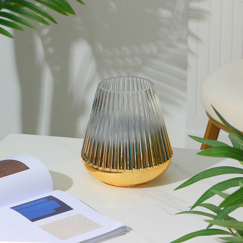 Ваза декоративная стеклянная, 16x18 см, арт.06.07-30, арт.№ 502-876