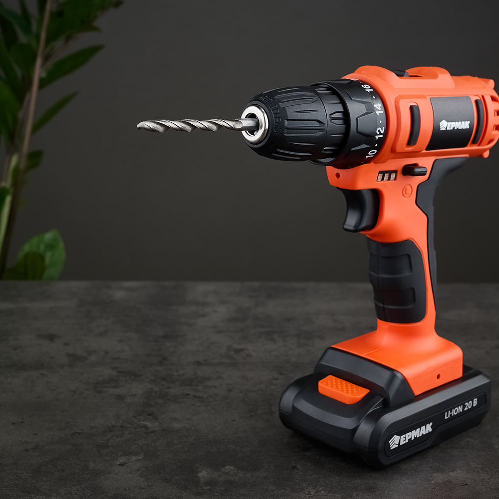 ЕРМАК Набор электроинструмента 29 предметов, шуруповерт 20В (2А*ч, 2шт, 35Н*м) (ONE), арт.№ 691-047