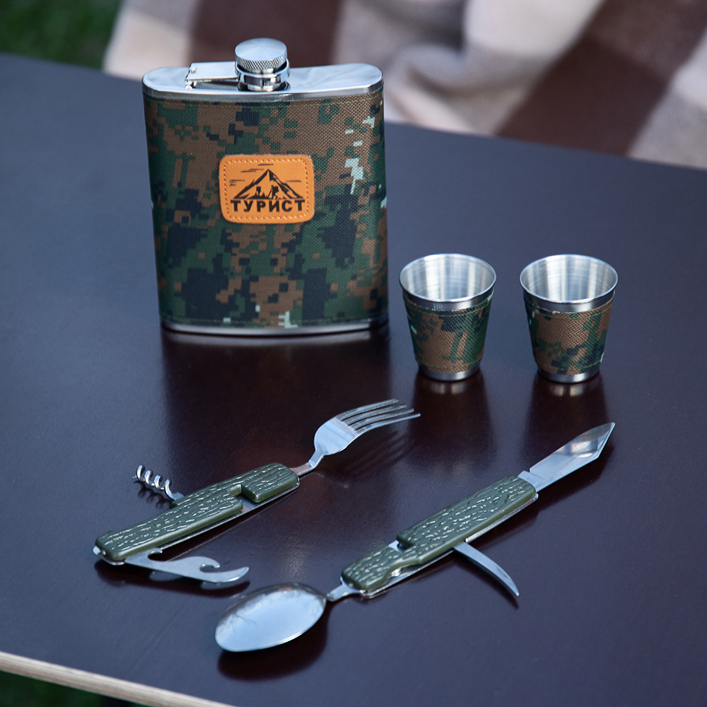РУССО ТУРИСТО Набор походный ТУРИСТ, фляга, 2 стопки, вилка, ложка, нерж.сталь, арт.№ 123-001