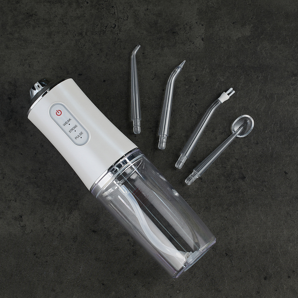 LEBEN Ирригатор, 5 Вт, 3 режима, 4 насадки в комплекте, USB-провод, белый, арт.№ 263-018