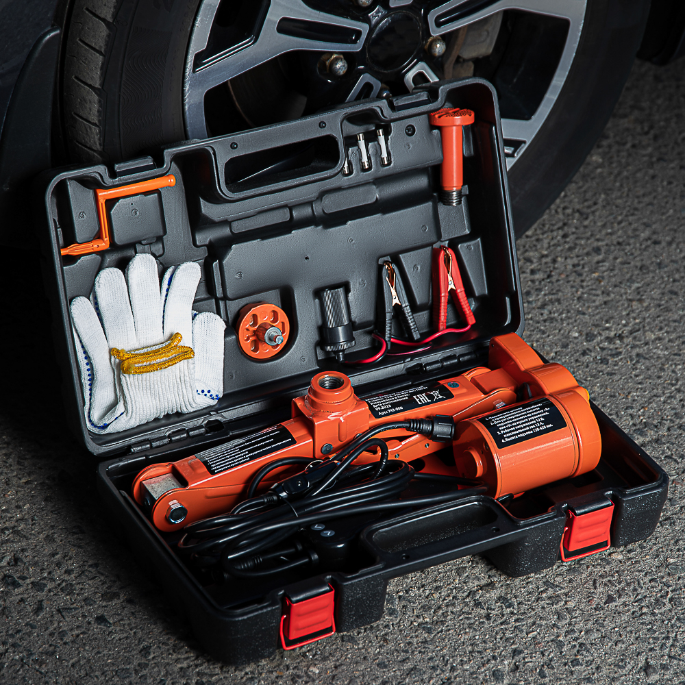 ЕРМАК Домкрат электрический 3 т, 12В, 120-420 мм, 100 Вт, в кейсе, х/б перчатки с ПВХ, арт.№ 743-006