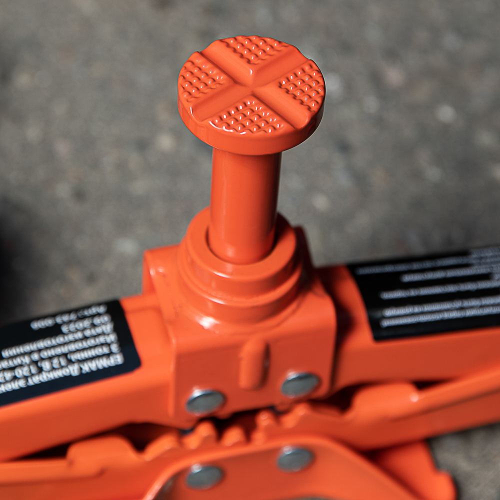 ЕРМАК Домкрат электрический 3 т, 12В, 120-420 мм, 100 Вт, в кейсе, х/б перчатки с ПВХ, арт.№ 743-006