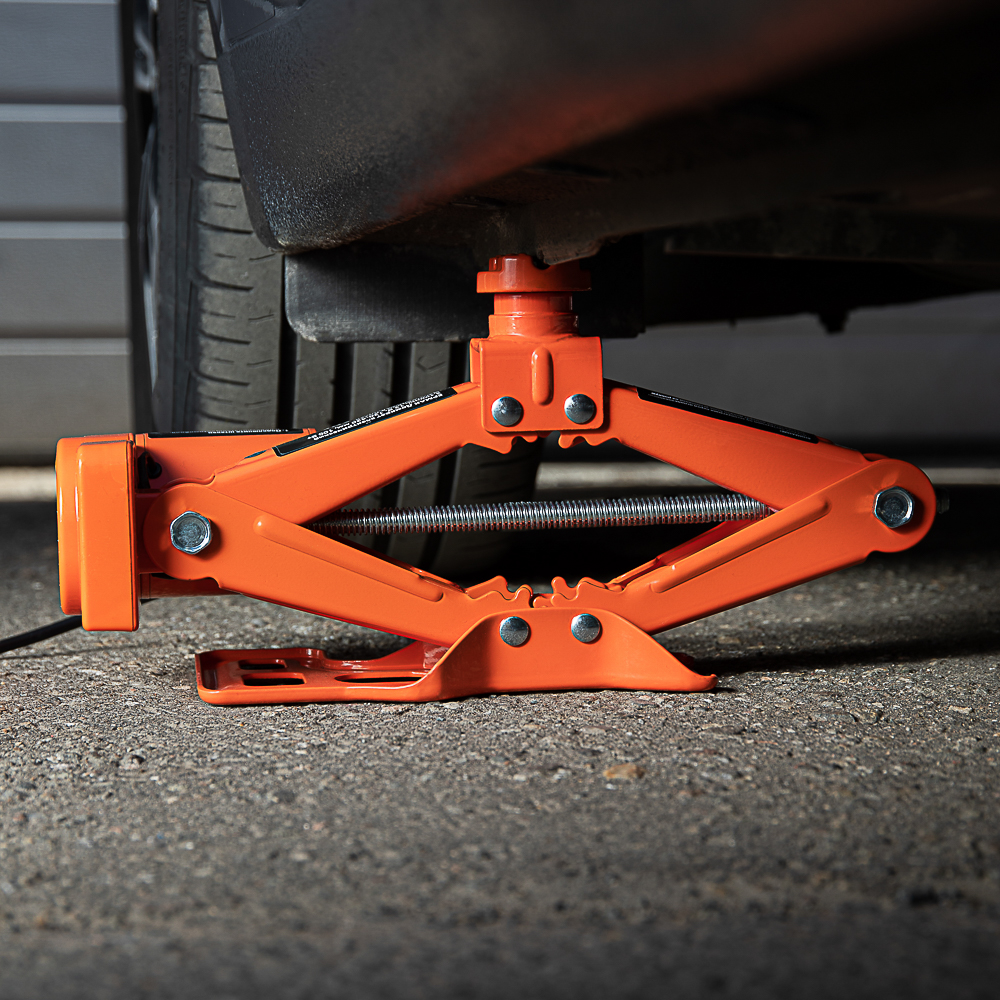 ЕРМАК Домкрат электрический 3 т, 12В, 120-420 мм, 100 Вт, в кейсе, х/б перчатки с ПВХ, арт.№ 743-006