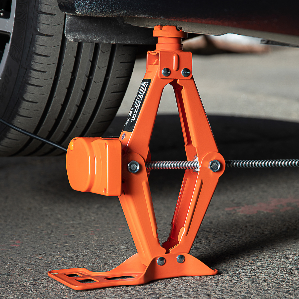 ЕРМАК Домкрат электрический 3 т, 12В, 120-420 мм, 100 Вт, в кейсе, х/б перчатки с ПВХ, арт.№ 743-006