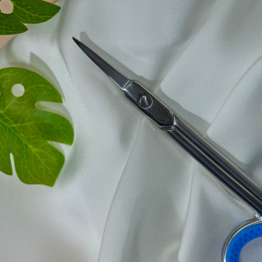 ЮНИLOOK Ножницы маникюрные для кутикулы с загнутыми лезвиями, сталь, силикон, 9,2см, синий, арт.№ 305-432