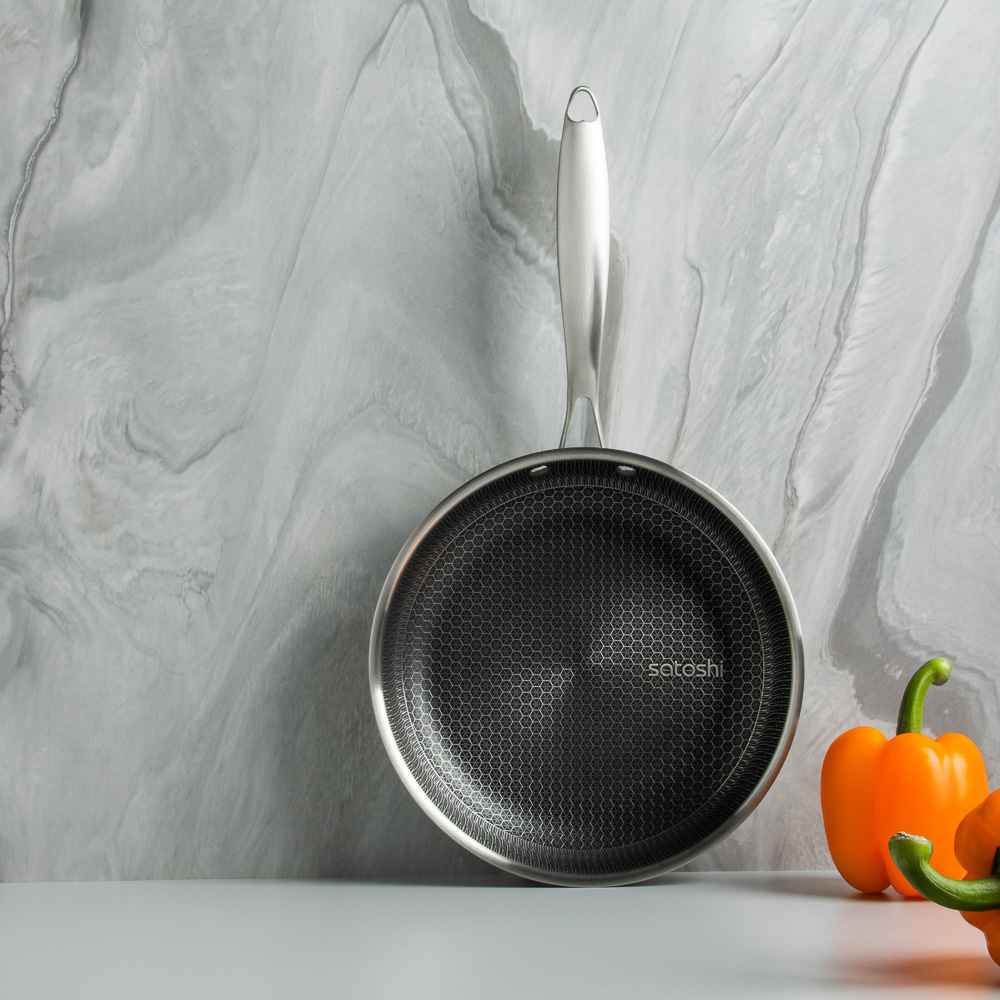 SATOSHI Савона Сковорода Triply 3-х слойная 24х4,3см, нерж.сталь 18/10, антиприг.покр. "соты", инд, арт.№ 822-193