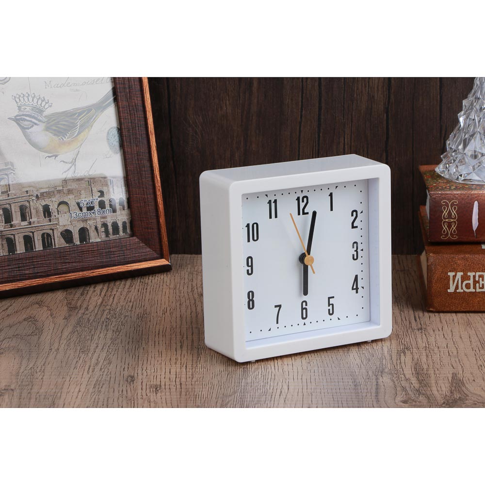 LADECOR CHRONO Будильник, 10,9x10,9x4 см, пластик, 1хАА, 2 дизайна, арт.№ 529-321