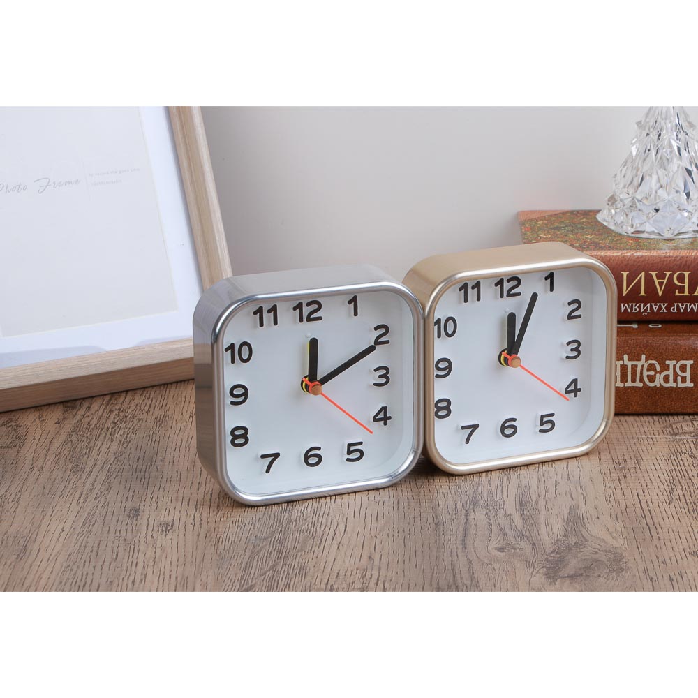 LADECOR CHRONO Будильник, 9,5x4,5x9,5 см, пластик, 1хАА, 2 дизайна, арт.№ 529-323