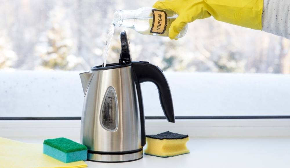 Накипь в чайнике: как эффективно очистить в домашних условиях